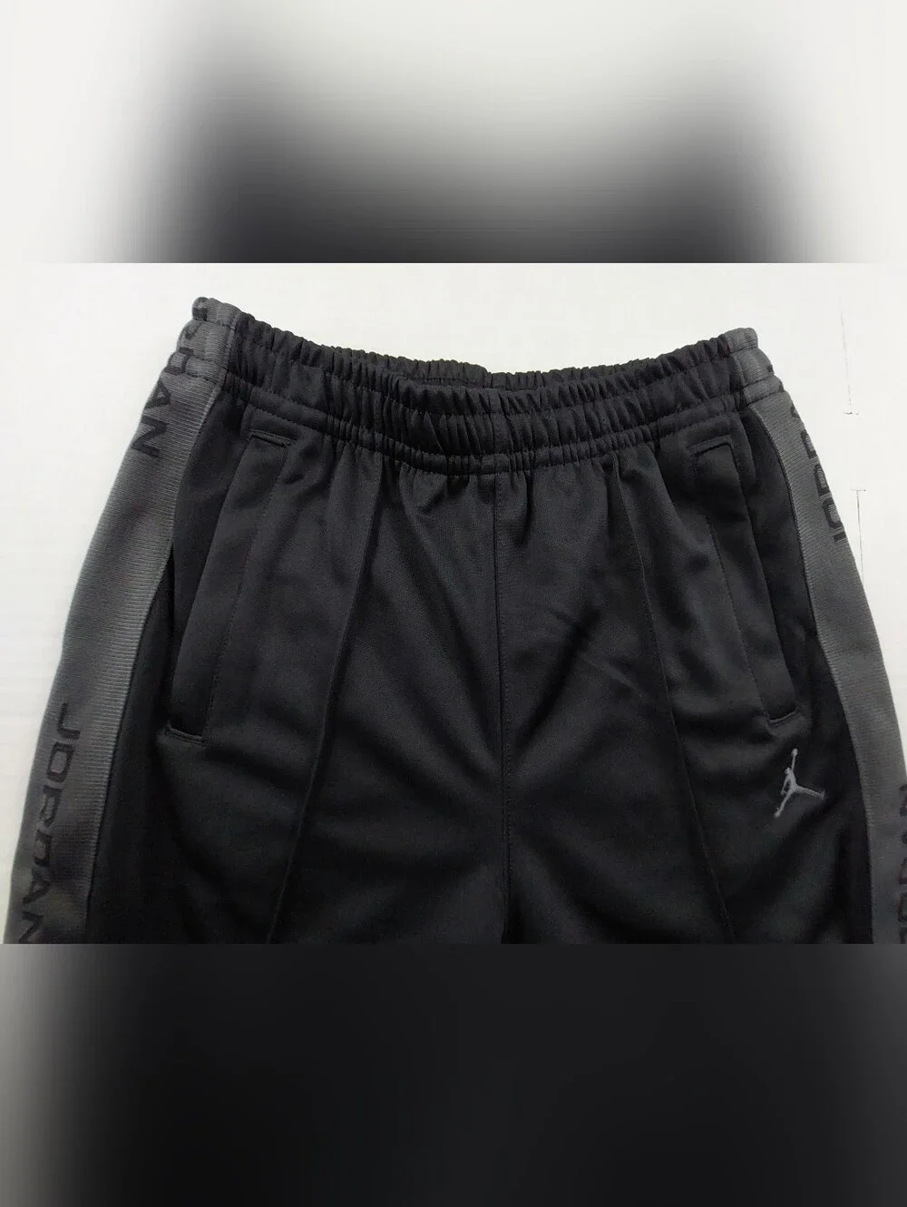Jordan Essentials Tracksuit Pants Mens Small Black Standard HF9341-010 NWT $65